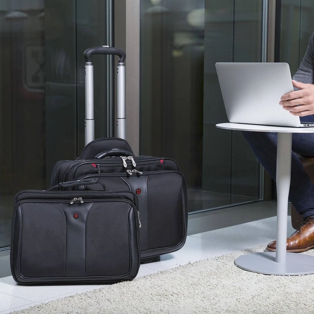 Bag for laptop WENGER patriot 600662 (17 ", juodos spalvos)