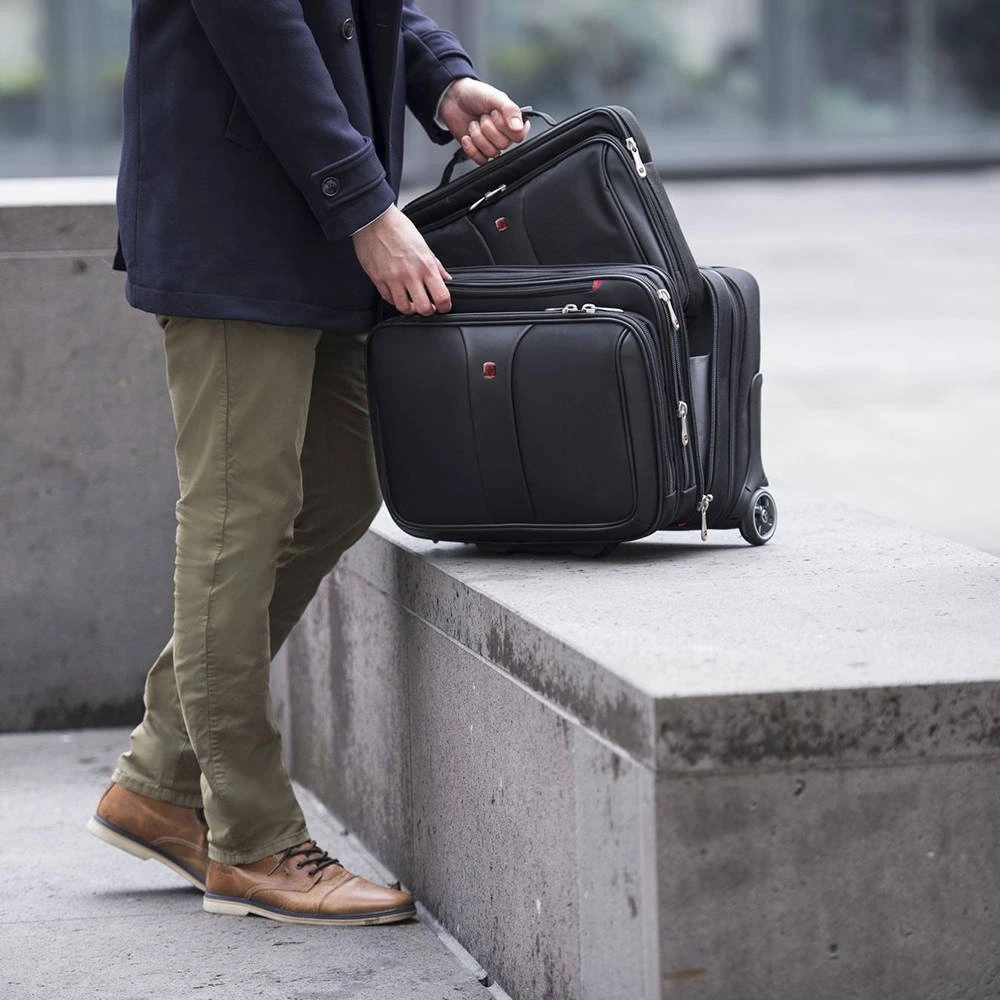 Bag for laptop WENGER patriot 600662 (17 ", juodos spalvos)