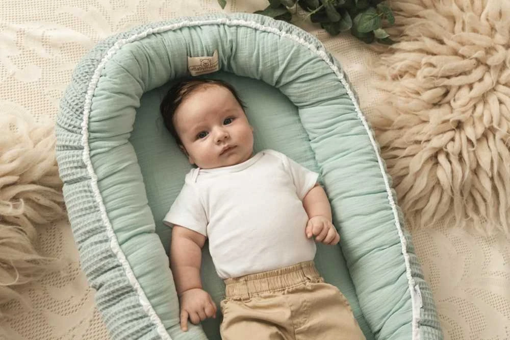 Baby Matex Kūdikio lizdelis, medvilninio muślino pozicionavimo čiužinys, 55x80 cm, mėtų žalia, kūdikiams 0-8 mėn., nešiojamas miego kokonas, minkštas guolis kūdikiui