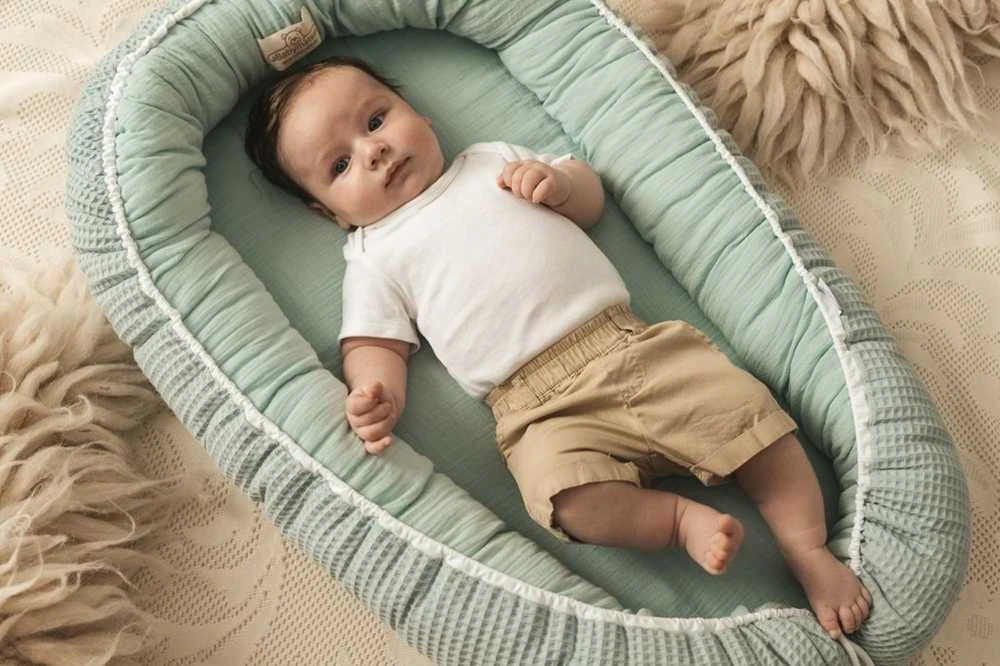 Baby Matex Kūdikio lizdelis, medvilninio muślino pozicionavimo čiužinys, 55x80 cm, mėtų žalia, kūdikiams 0-8 mėn., nešiojamas miego kokonas, minkštas guolis kūdikiui