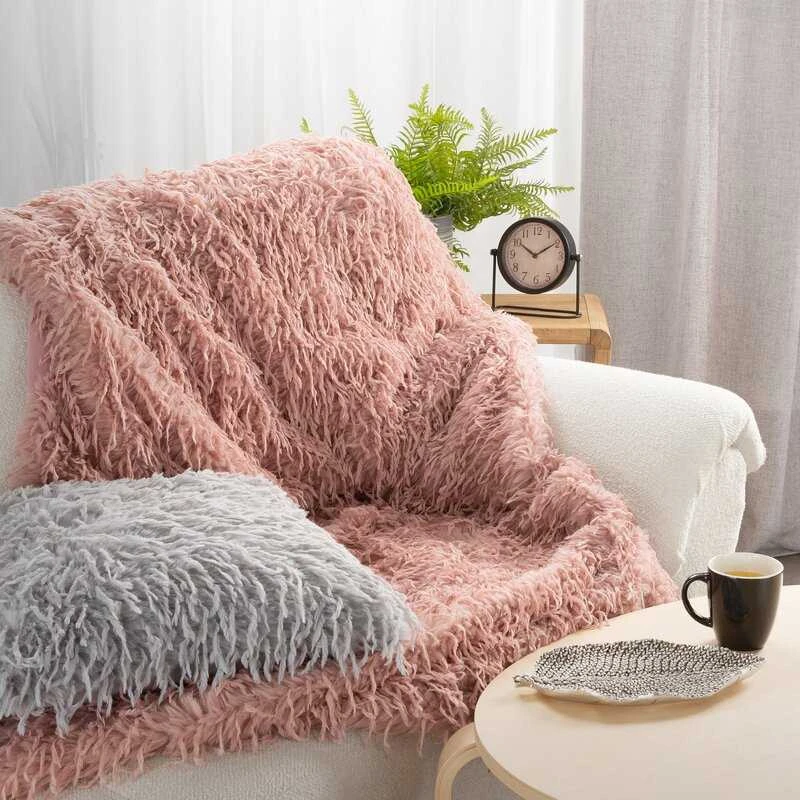 Eurofirany Pūkuotas kailinis pledas 130x170 cm, minkštas pliušinis užtiesalas, jaukus pudros rožinės spalvos uždangalas, šiltas poliesterio apklotas, lovos tiesė