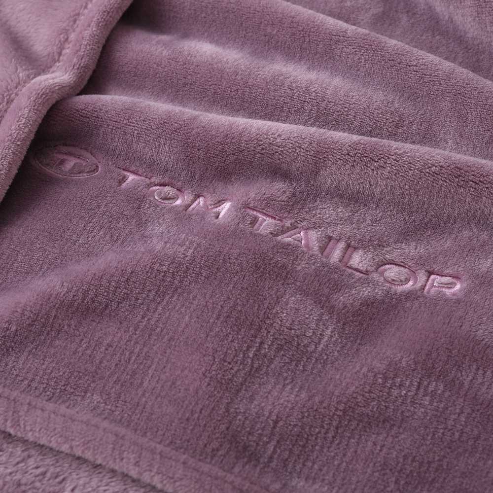 Violetinis mikropluošto pledas, 150x200 cm, minkštas ir lengvas užtiesalas lovai ar sofai, lengvai prižiūrimas, skalbiamas pledas
