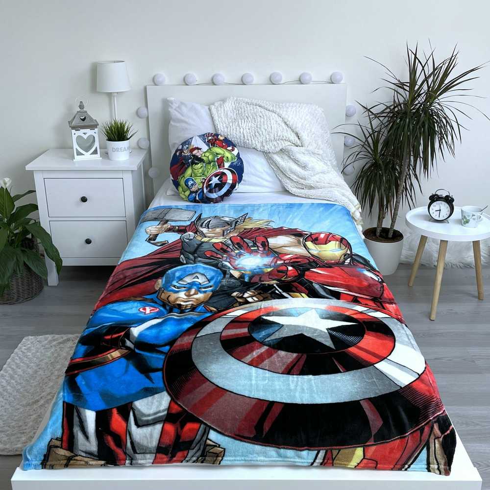 Kocyk su mikrofibry 100x150 Avengers Heroes mėlyna raudona JF23
