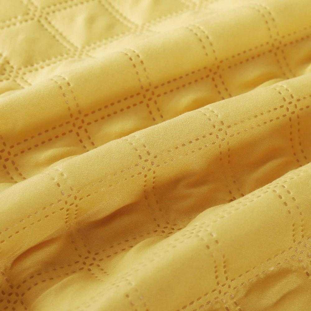 Raukta lovatiesė, 240x220 cm, garstyčių spalvos, dekoratyvinis dygsniuotas lovos užtiesalas, elegantiškas rombų raštas