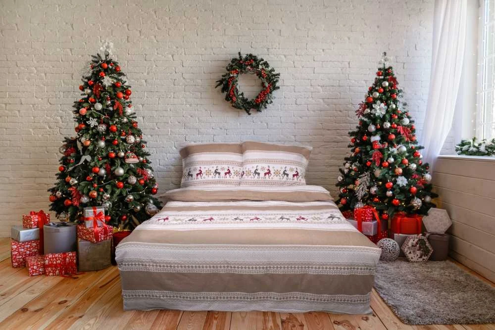 Multitex Flanelinės patalynės komplektas 220x200 cm, šiltas ir minkštas medvilninis antklodės užvalkalas su pagalvėmis, šventinis elnių raštas, smėlio ir balta spalva, žieminis komfortas, miegamojo tekstilė