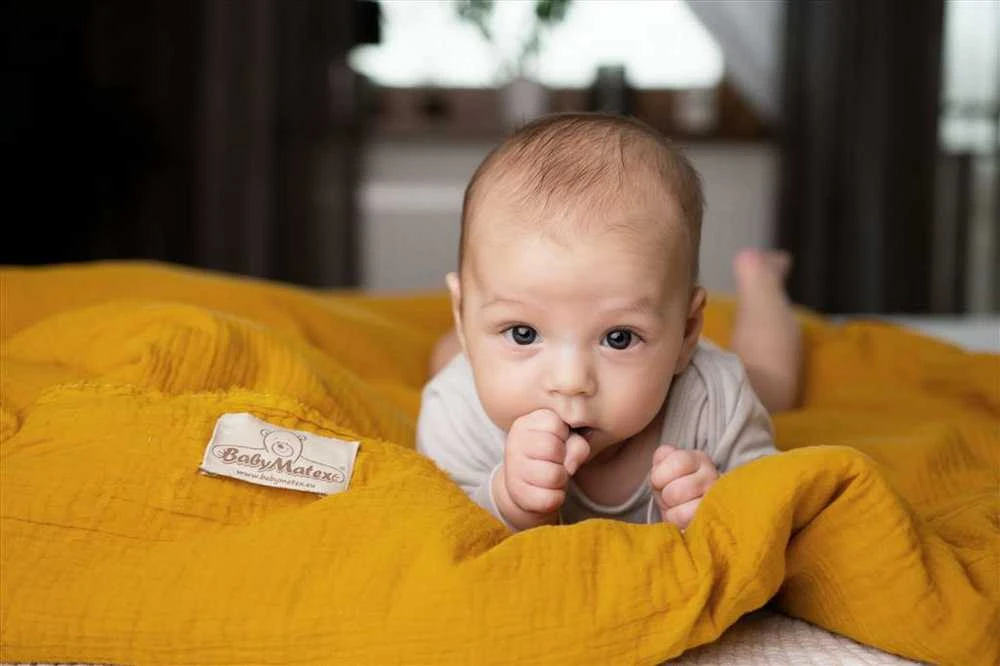 Multitex Muslino patalynės komplektas kūdikiams, 100% medvilnės muslinas, Oeko-Tex sertifikatas, komplekte antklodės užvalkalas, pagalvės užvalkalas ir apsauga, 100x135 cm, vaikiška patalynė