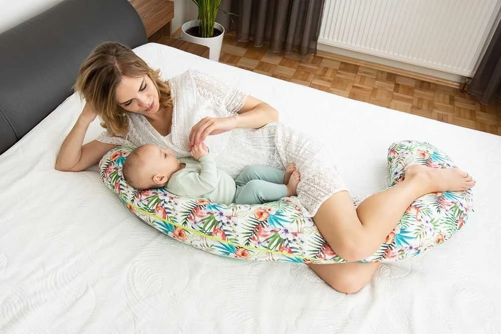 Baby Matex Mėnulio padėties nustatymo pagalvė kruasanas Botanika lapai žiedai balta ilgis 260 spalva 5 maitinimui nėštumo poilsiui