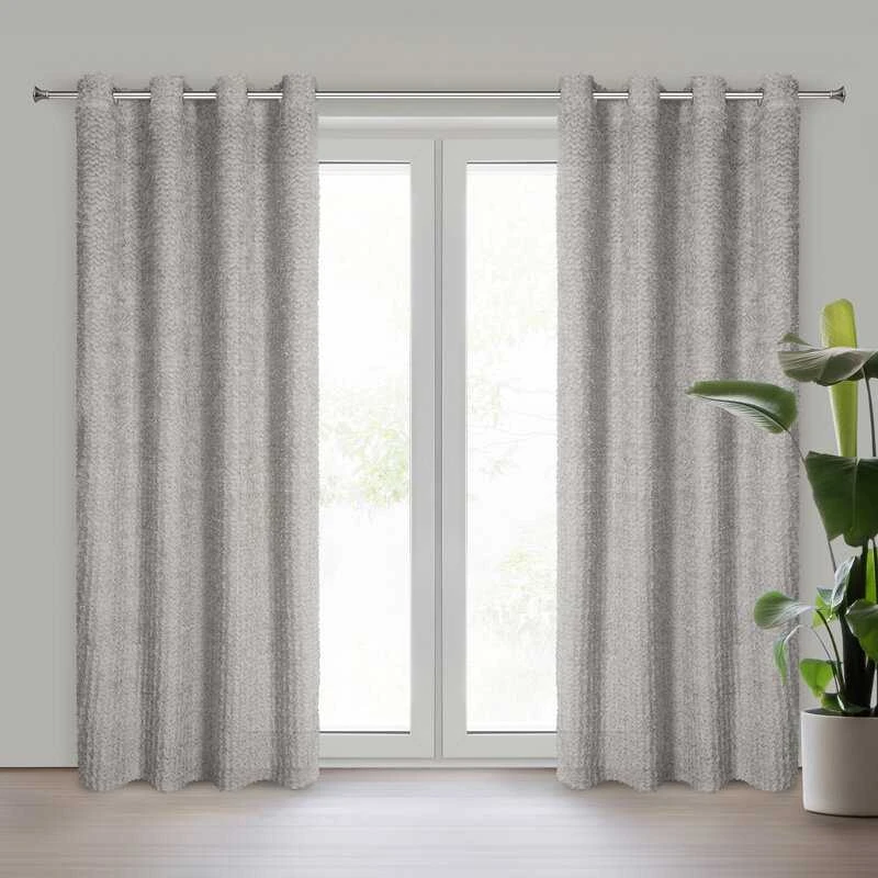 Eurofirany Sidabrinė užuolaida 135x250 cm, su moherio siūlų detalėmis ir metalinėmis kilpomis, moderni poliesterio langų uždanga, stilingas namų dekoras