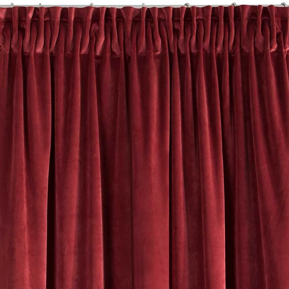 Naktinė užuolaida iš minkšto aksomo Eurofirany DIVA LINE RIA 140X270 cm, juosta/ tunelis/ kabliukai, 300 g/m2, spalva: tamsiai bordo