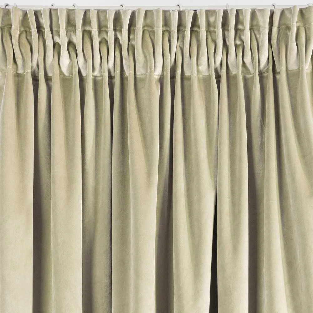 Naktinė užuolaida iš minkšto aksomo Eurofirany DIVA LINE RIA 140X270 cm, juosta/ tunelis/ kabliukai, 300 g/m2, spalva: smėlio