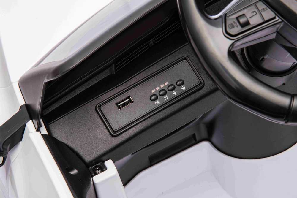 Ramiz Sp. z o.o. Važiuoklė Audi SQ8 Baltas