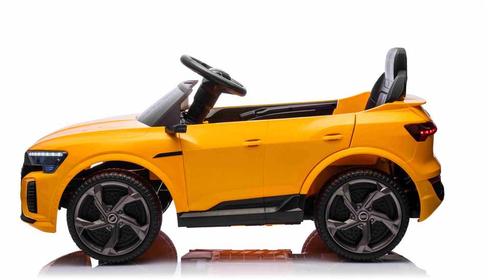Ramiz Sp. z o.o. Ramiz Sp. su o.o. Elektromobilis Audi SQ8 geltonas 12V 2x35W