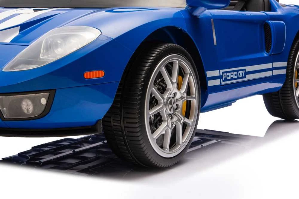 Elektromobilis Ford GT, Mėlyna