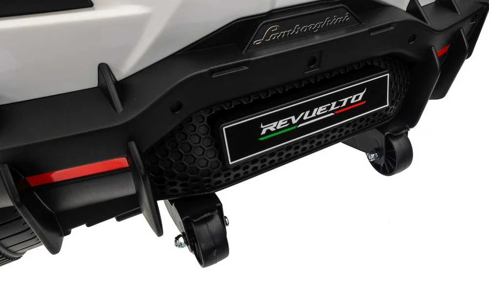 Elektromobilis Lamborghini Revuelto, Baltas