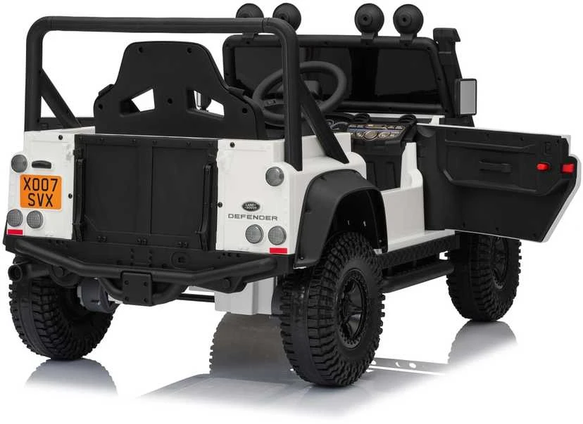 Elektromobilis Land Rover Defender 110 SVX Concept, Baltas