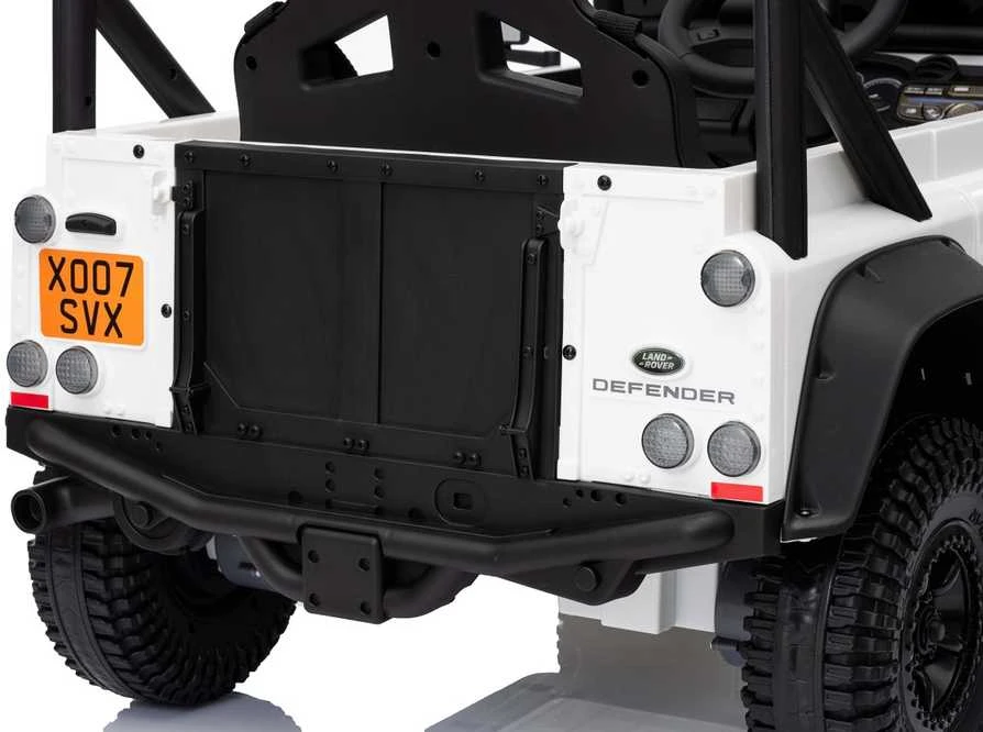 Elektromobilis Land Rover Defender 110 SVX Concept, Baltas