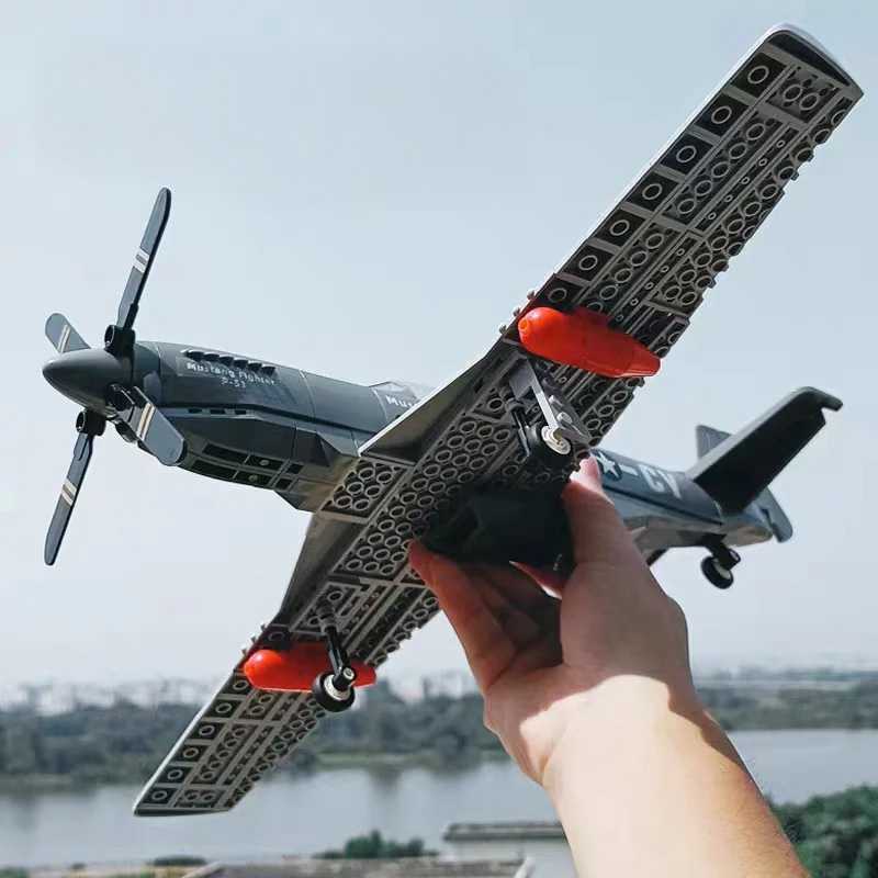 Ramiz MUSTANG FIGHTER P-51 KARINIO LĖKTUVO KONSTRUKCIJOS KLAKAI DIDELIAI