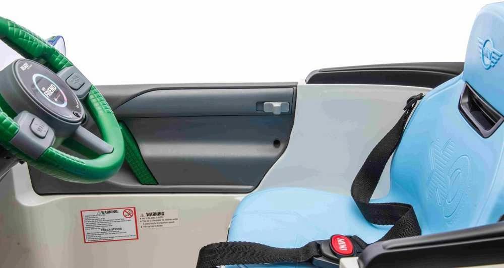 Elektromobilis Mini Concept Aceman, Baltas