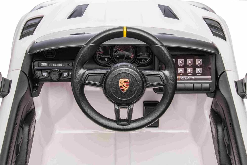 Elektromobilis Porsche 718 MP4, Baltas