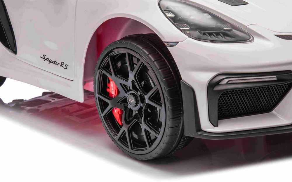 Elektromobilis Porsche 718 MP4, Baltas