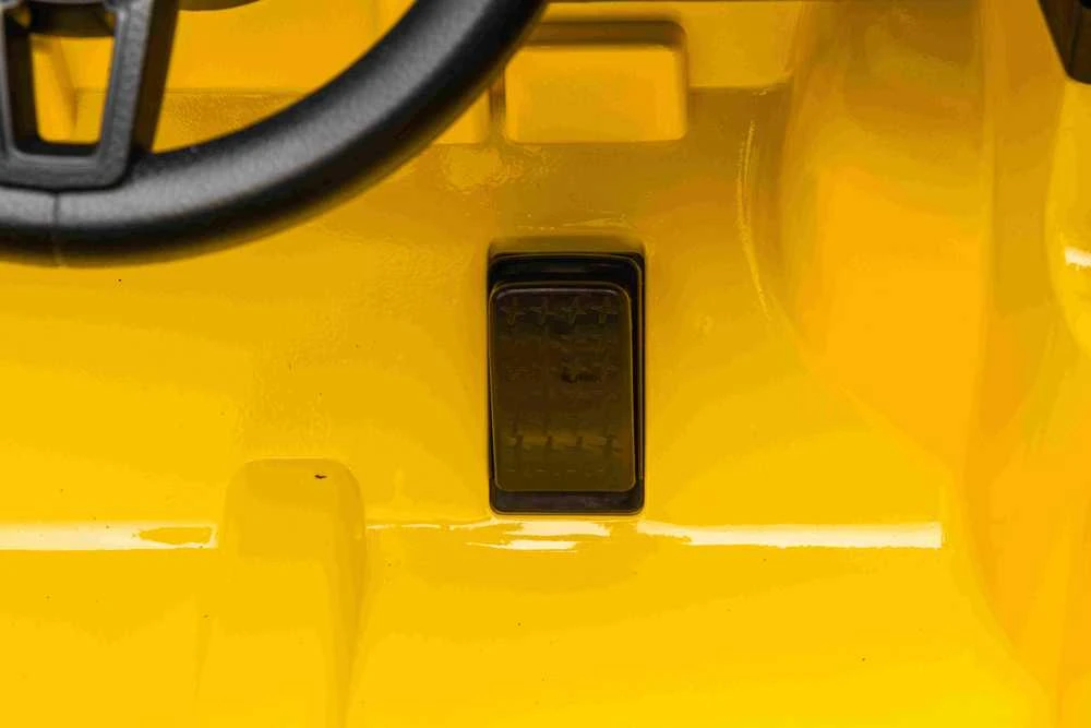 Roger Elektromobilis Porsche Spyder RS 718 geltonas