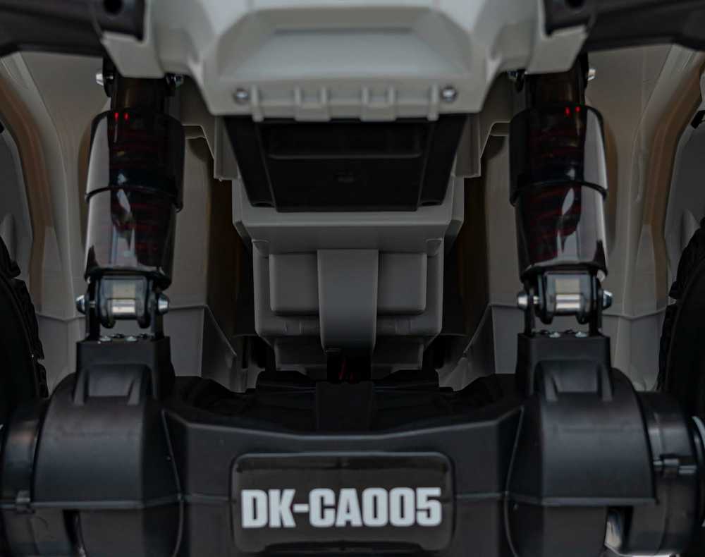 Quad Can Am Outlander ATV Pilka