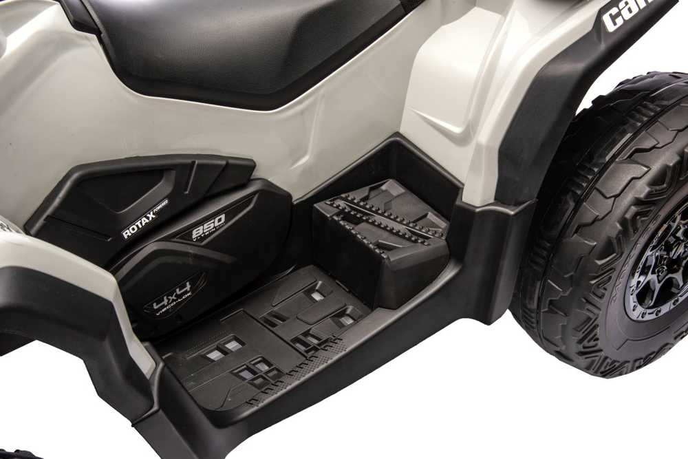 Quad Can Am Outlander ATV Pilka