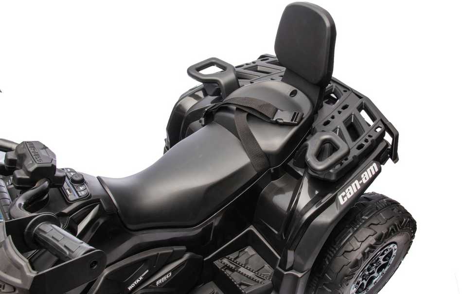 Quad Can Am Outlander ATV Juodas