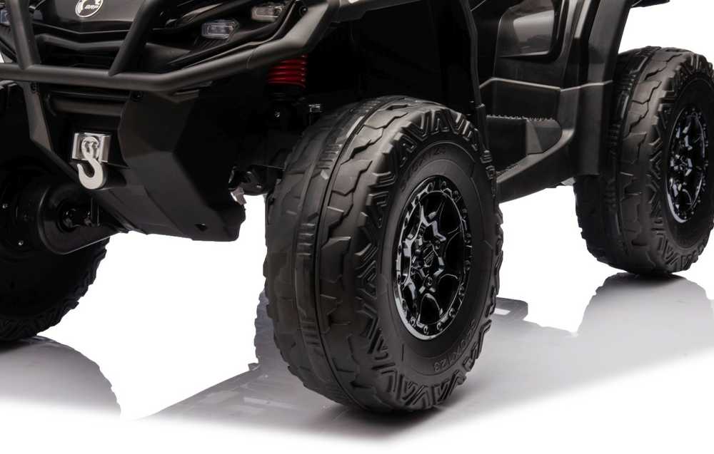 Quad Can Am Outlander ATV Juodas