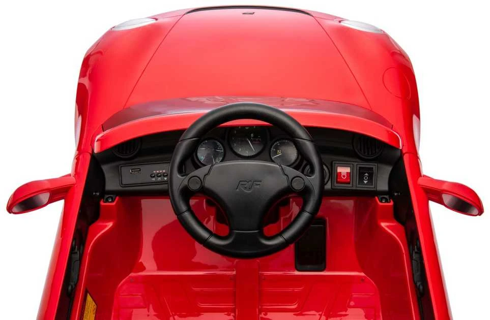 Elektromobilis RUF CTR3, Raudona