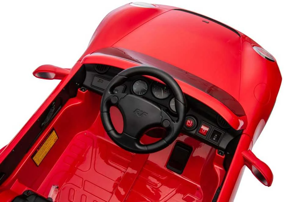 Elektromobilis RUF CTR3, Raudona