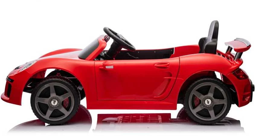 Elektromobilis RUF CTR3, Raudona