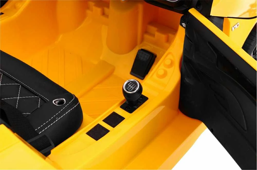Ramiz Elektromobilis Audi R8 Spyder, geltonas