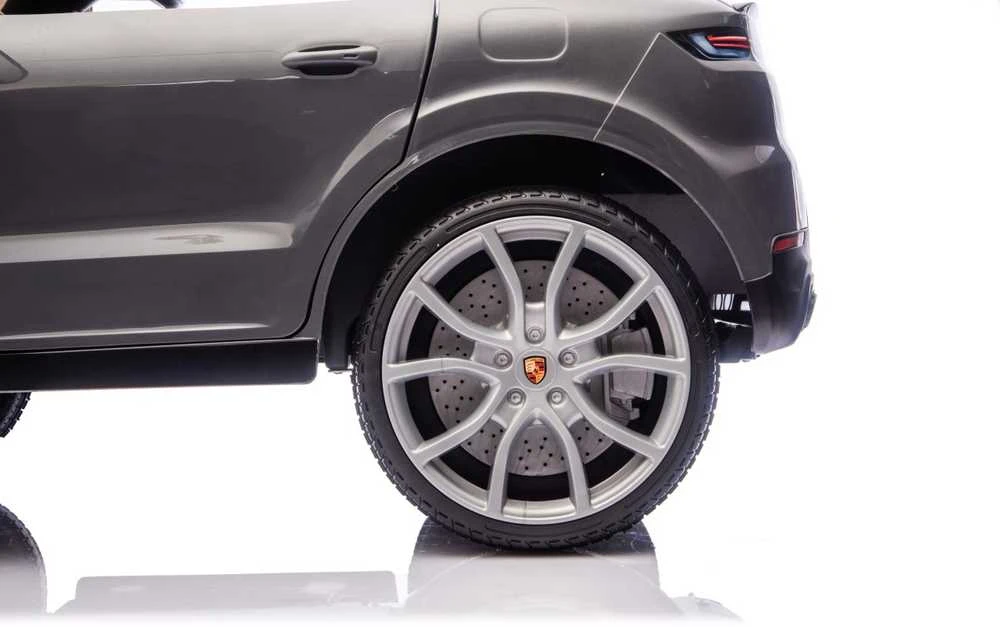 Elektromobilis Porsche Cayenne, Juodas