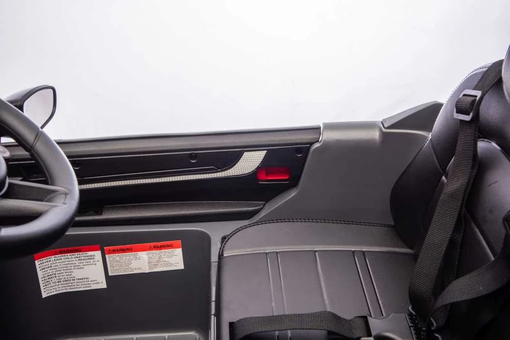 Elektromobilis Porsche Cayenne, Juodas