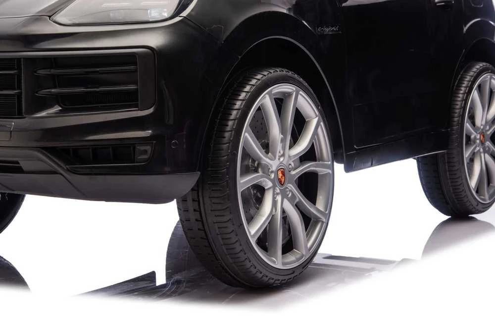 Elektromobilis Porsche Cayenne, Juodas