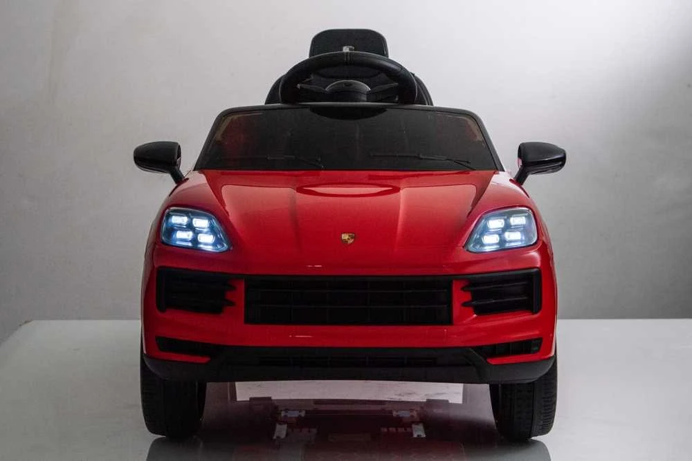Elektromobilis Porsche Cayenne, Raudona