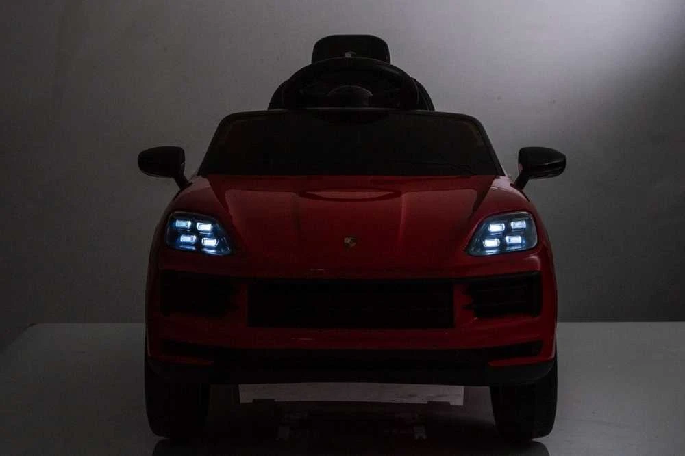 Elektromobilis Porsche Cayenne, Raudona