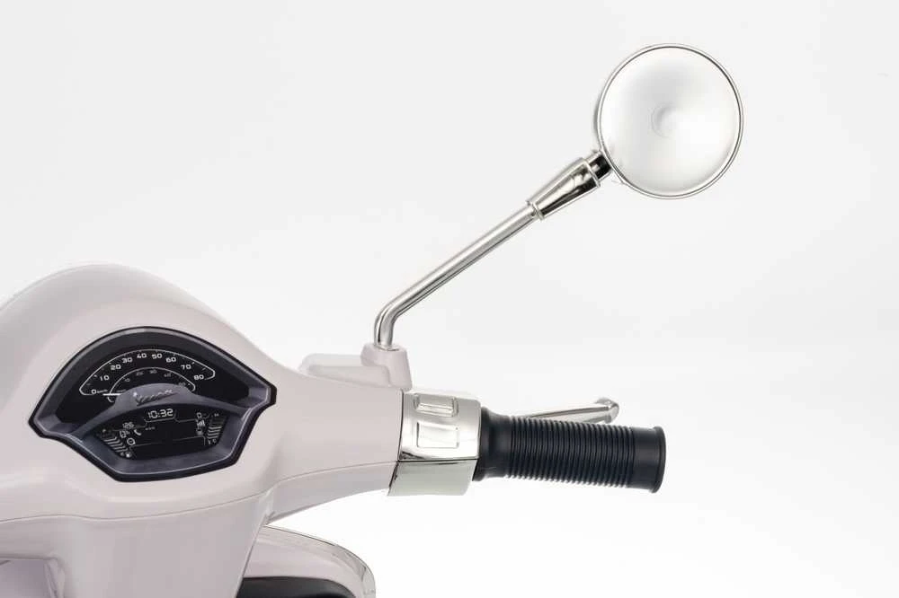 Elektrinis motoroleris Vespa ROMA, Baltas