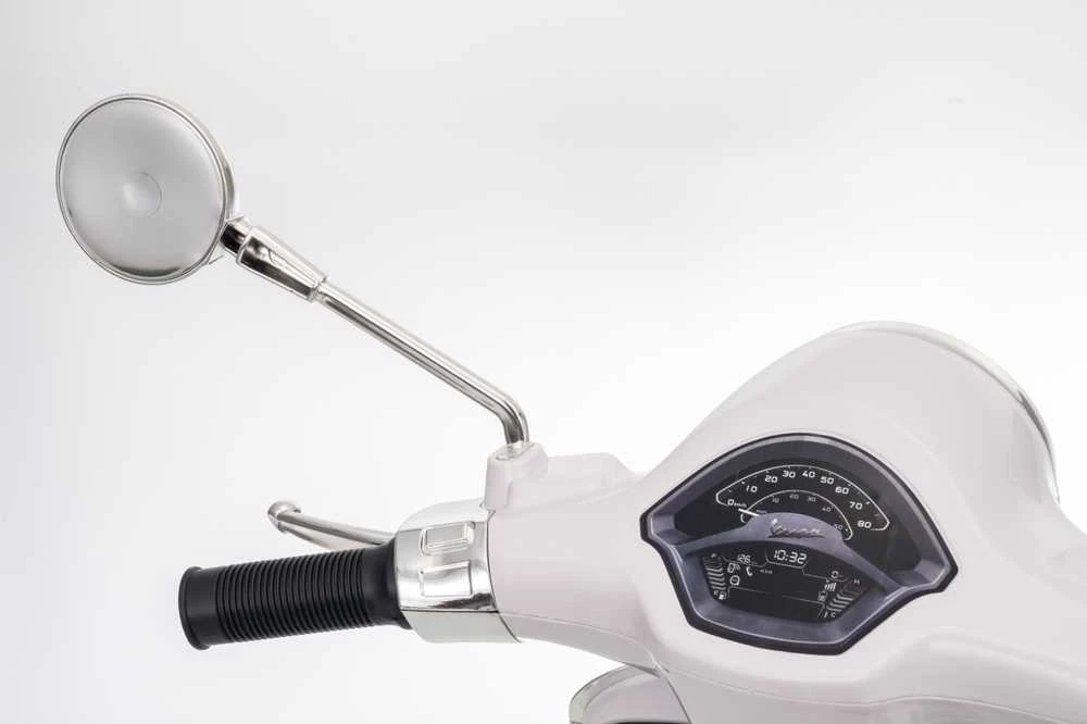 Elektrinis motoroleris Vespa ROMA, Baltas