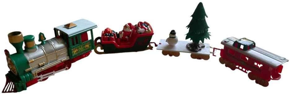Kalėdinis traukinys ant eglutės su šviesomis ir Merry Christmas garsu