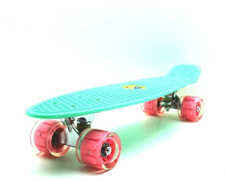 Riedlentė Pennyboard 58cm su šviečiančiais ratukais