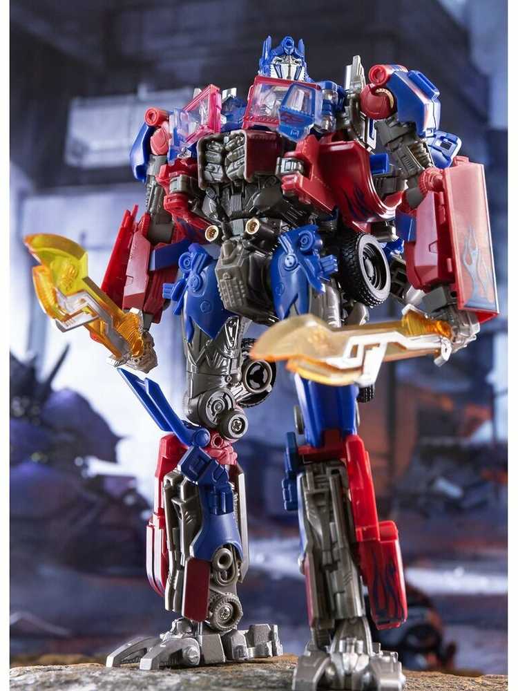 Robotas transformeris su kauke komplekte