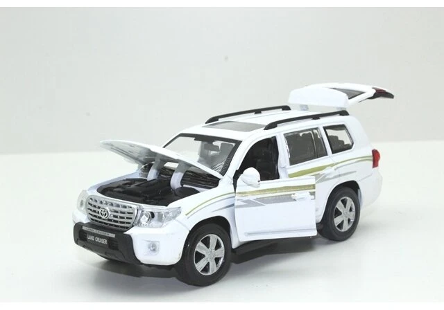 Toyota Land Cruiser, Spalva: Balta