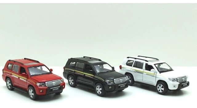 Toyota Land Cruiser, Spalva: Balta