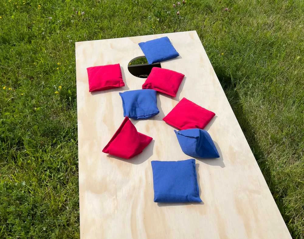 Cornhole maišelių komplektas