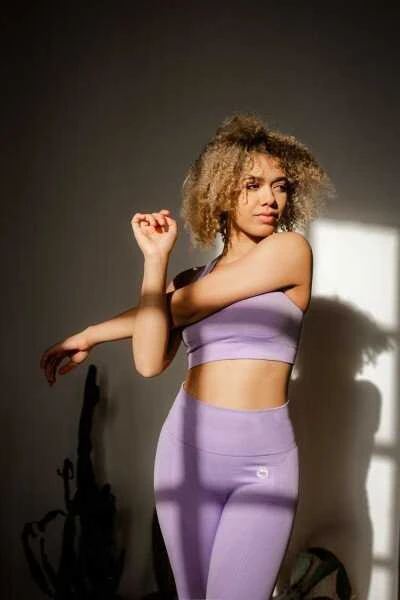 Sportinė liemenėlė moterims STARK SOUL seamless microfiber sport bustier su pakietinimu 5130, violetinė