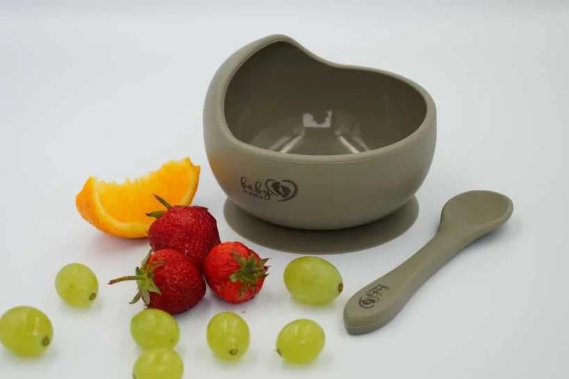 BABY 01178 Silikoninis dubuo su siurbtuku ir šalavijų šaukštu
