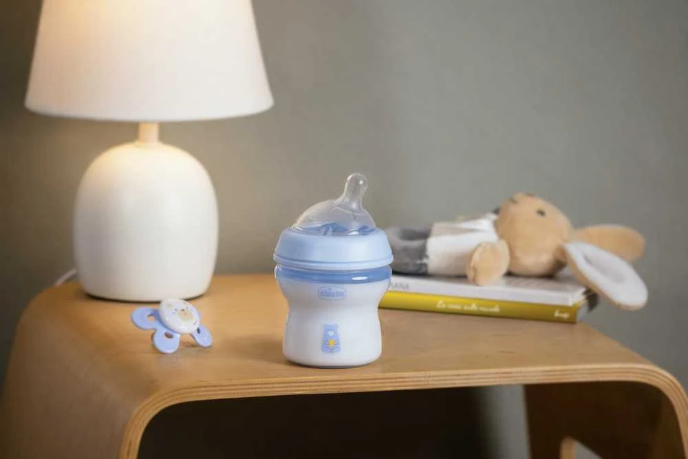 Chicco NaturalFeeling plastikinis buteliukas mėlynas 150 ml 0m+