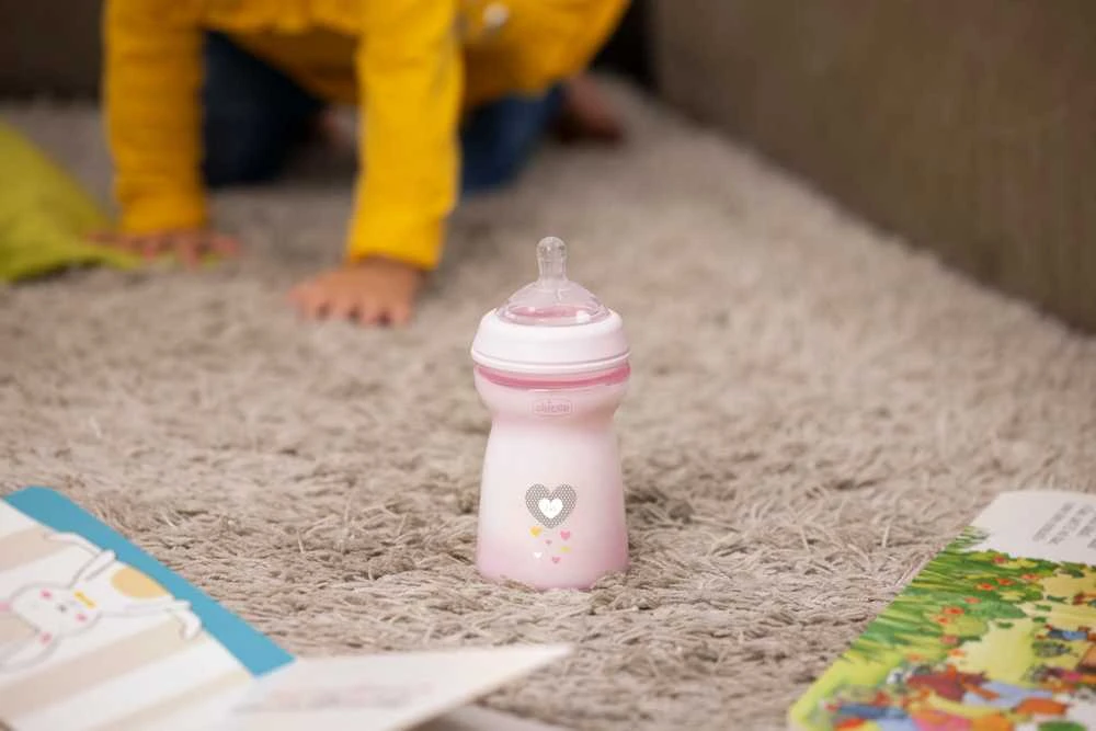 Chicco Buteliukas plastikowa NaturalFeeling rožinė 350ml 6m+
